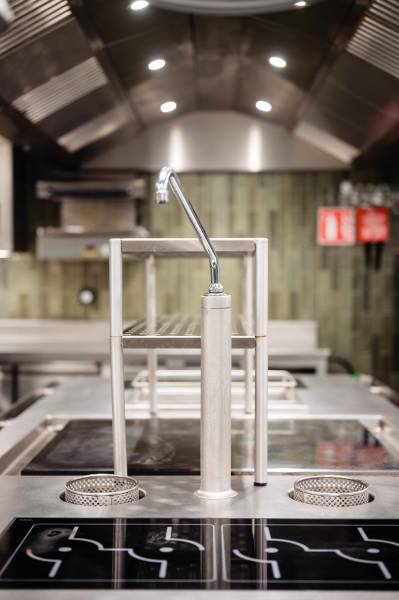 Piano de cuisson sur mesure en Aquitaine
